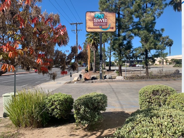Image of Old Pylon Sign in Escondido CA
